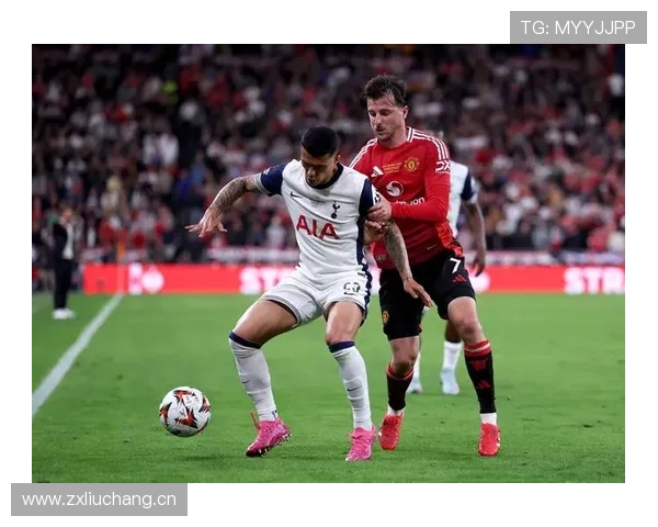 曼联进攻组织混乱:对赛季稳定性与关键战表现形成直接制约 曼联进攻组织混乱:对赛季稳定性与关键战表现形成直接制约