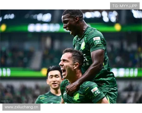 国安再度遭遇赛季中期滑铁卢，战术瓶颈暴露下的豪门危机何解？