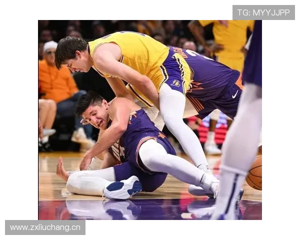 厄德高无球跑动与前插进攻方式解析