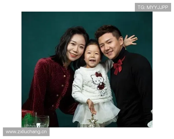 陈一冰那日常真不是普通人，街边早餐一掏是好几千块…我瞅着都慌